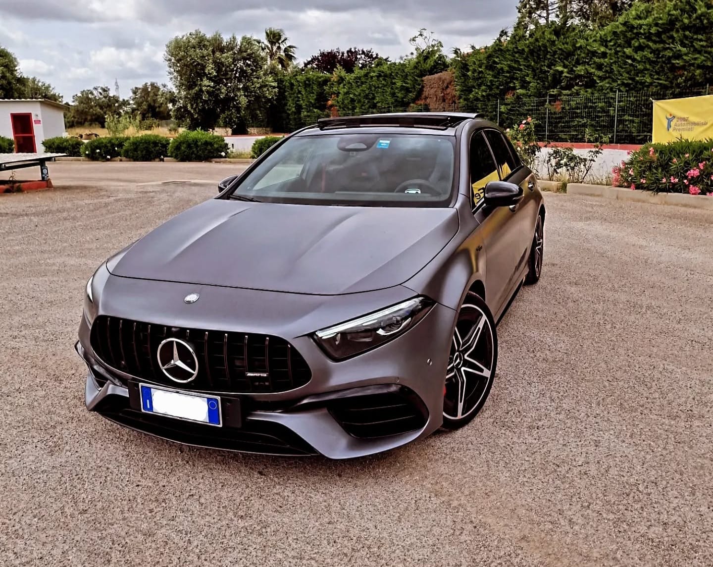 Mercedes A45 AMG (NOLEGGIO)