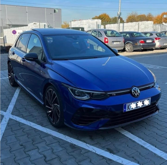 Golf 8R (NOLEGGIO)