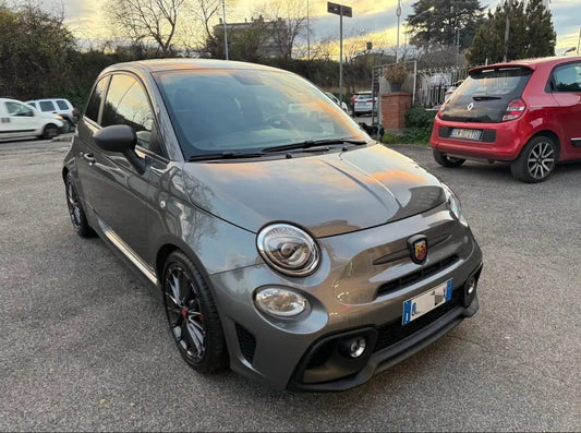 Abarth 695 180cv (NOLEGGIO)